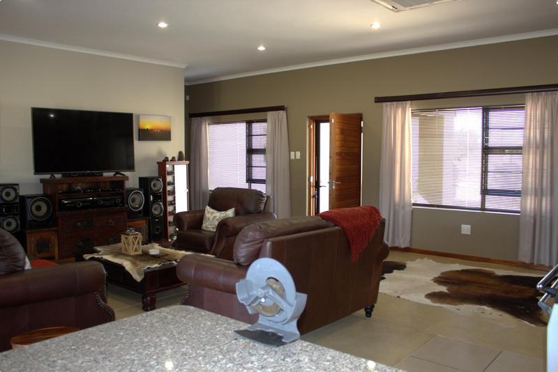 3 Bedroom Property for Sale in Upington Rural Northern Cape